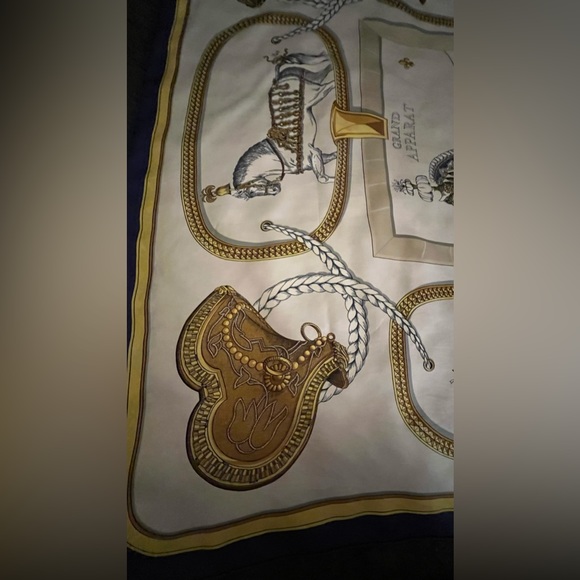 Hermes ‘Grand Apparat’ Scarf. 100% Silk.Equestrian motif. Artist Jacques Eudel. - Picture 13 of 16